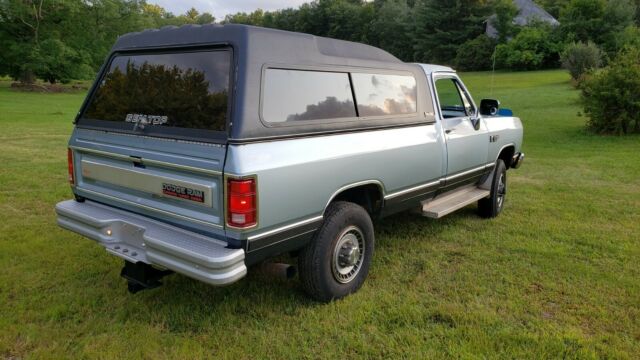 1989 Dodge Ram 2500 - photo 2