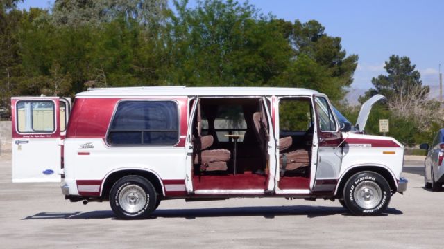 1989 Ford E-Series Van E-150 - photo 2