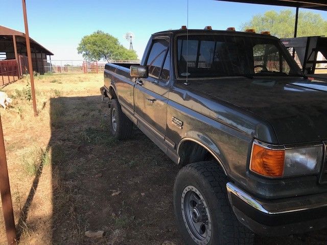 1989 F-350 Lariat, 67,000 original miles 1989 Ford F-350 Lariat
