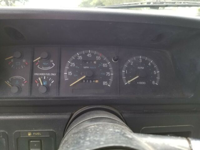 1989 Ford F-150 Custom - photo 7