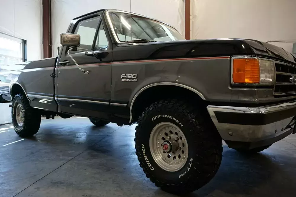 1989 F150 Lariat XLT, 4x4, Low Mileage, Manual, 5.0 V8, 1 Owner, A/C 1989 Ford F-150 Lariat XLT
