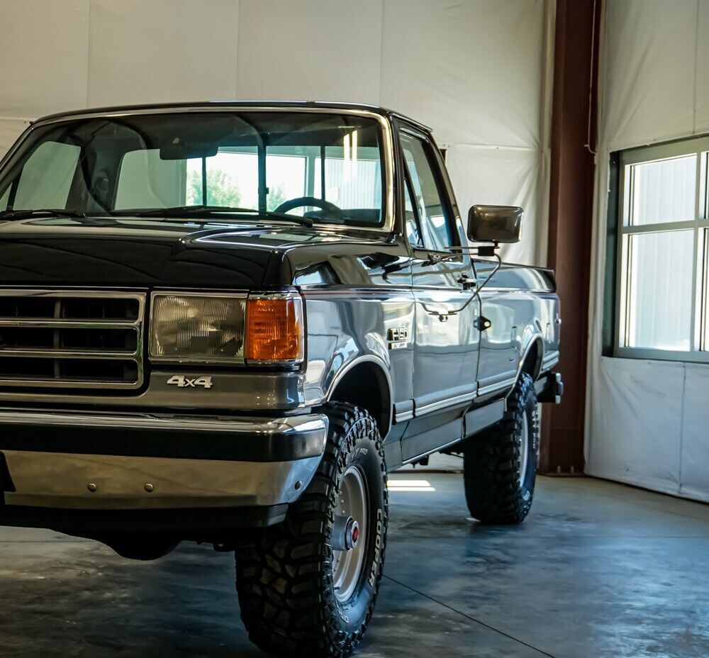 1989 Ford F-150 Lariat XLT - photo 2