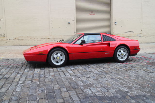 1989 Ferrari 328 GTS Quattrovalvole Coupe 2-Door 1989 Ferrari 328 Quattrovalvole Coupe 2-Door
