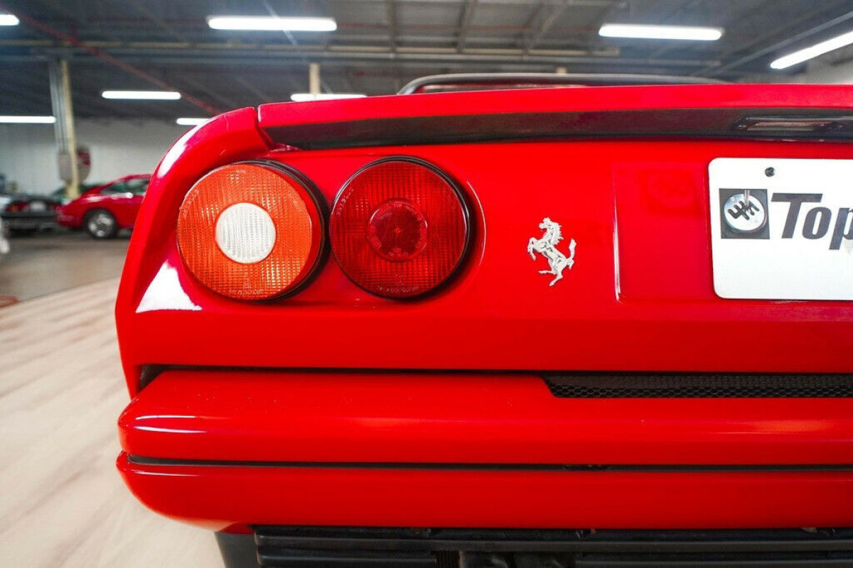 1989 Ferrari 328 1989 Ferrari 328GTS Rosso Corsa over Crema Leather - photo 8