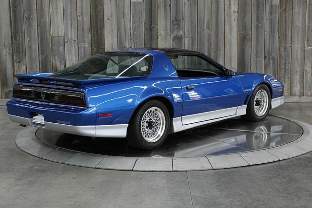 1989 Pontiac Firebird RARE Manual Trans. T-tops Low Miles Lots of Docs. - photo 4