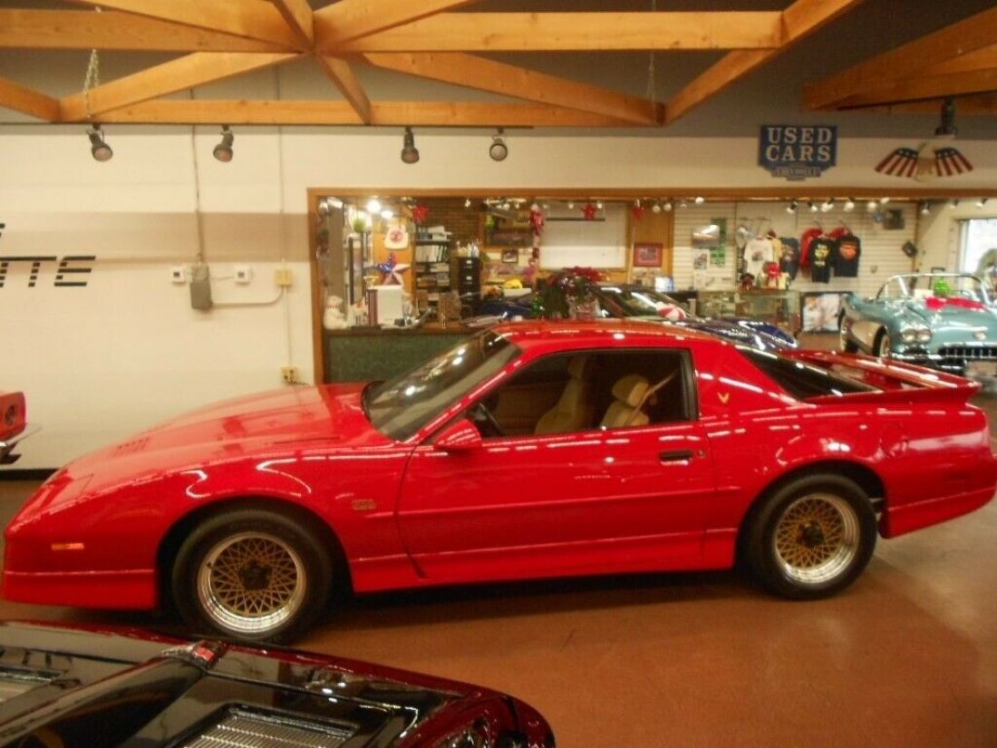 1989 Pontiac Trans Am GTA - photo 2
