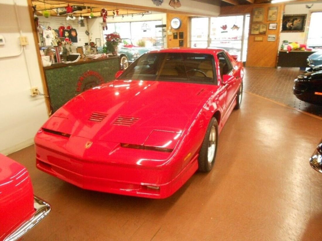 1989 Pontiac Trans Am GTA - photo 4