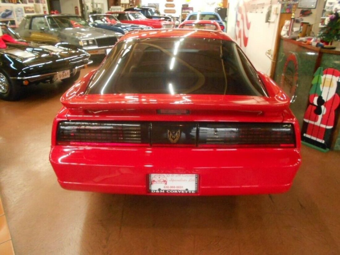 1989 Pontiac Trans Am GTA - photo 5