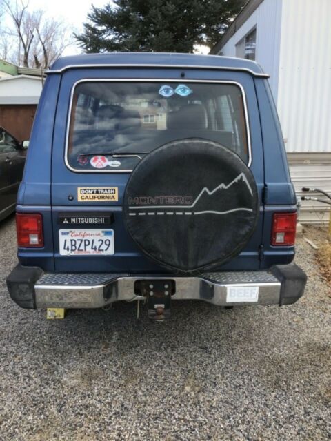 1989 Mitsubishi Montero - photo 2