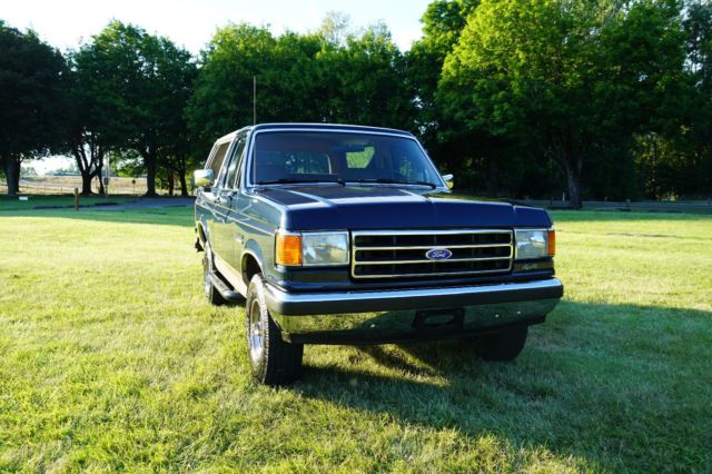 1989 Ford Bronco EDDIE BAUER /4x4 /Full Size / - photo 6