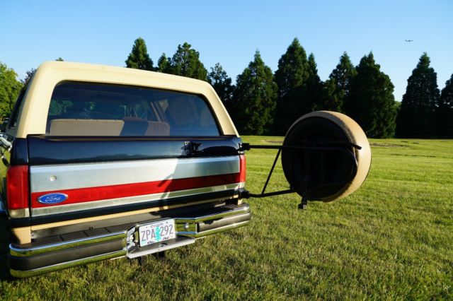 1989 Ford Bronco EDDIE BAUER /4x4 /Full Size / - photo 7