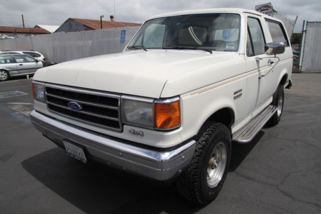 1989 Ford Bronco 4WD Automatic 8 Cylinder NO RESERVE 1989 Ford Bronco Custom