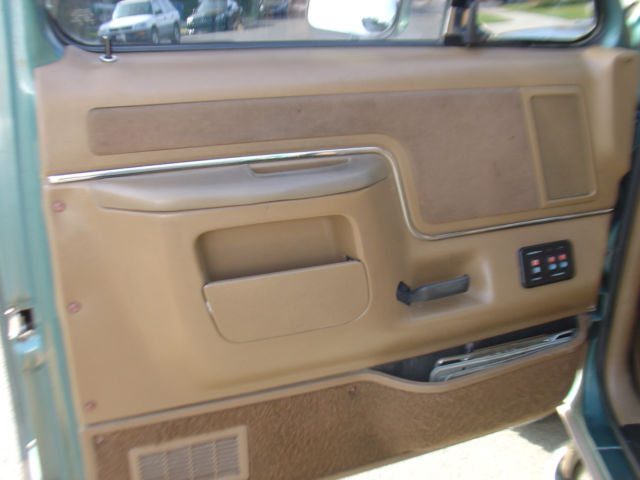 1989 Ford Bronco Eddie Bauer - photo 10