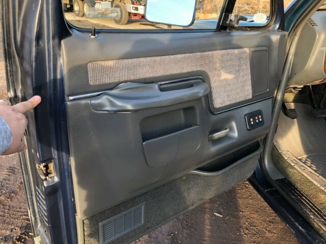 1989 Ford Bronco XLT - photo 12