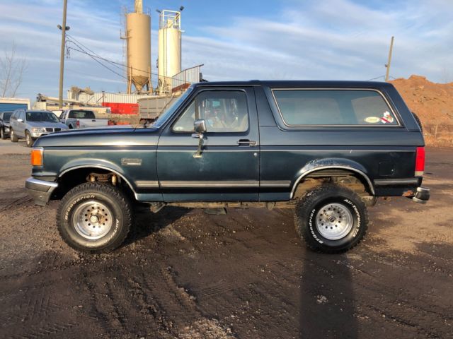 1989 Ford Bronco XLT - photo 2
