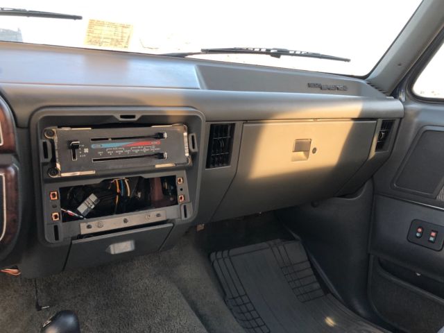 1989 Ford Bronco XLT - photo 9