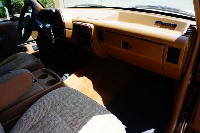 1989 Ford Bronco XLT - photo 12