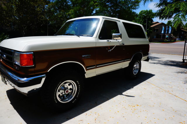 1989 Ford Bronco XLT - photo 2