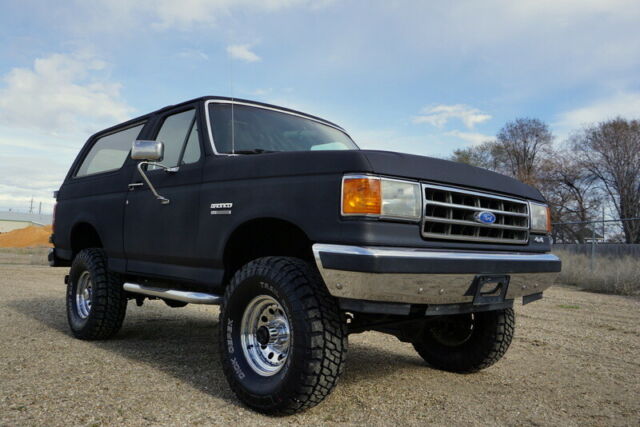 1989 Ford Bronco Bronco XLT - photo 2