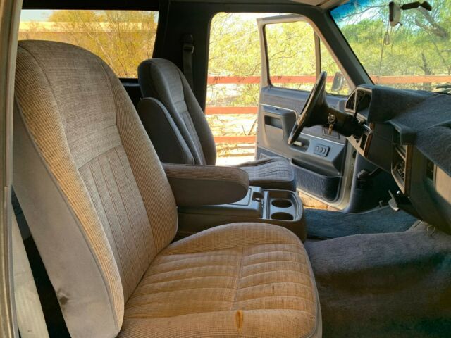 1989 Ford Bronco XLT Rust Free - photo 10