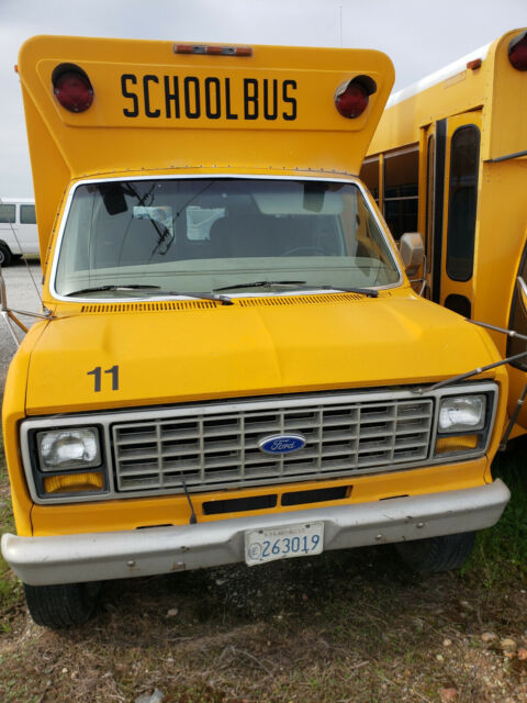 1989 Ford E-Series Van