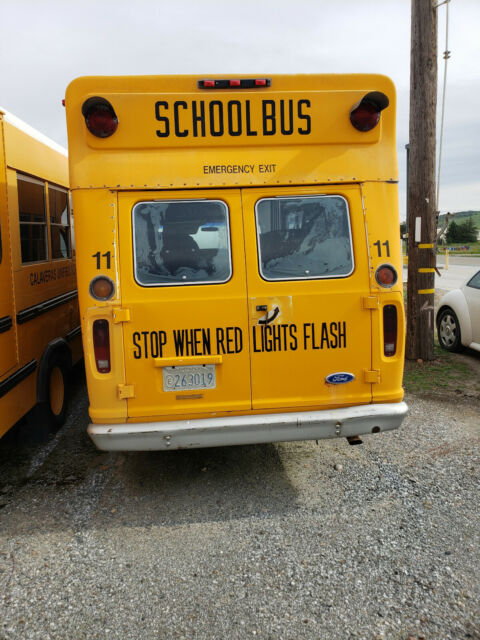1989 Ford E-Series Van - photo 3