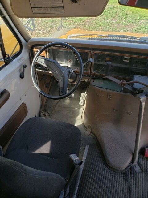 1989 Ford E-Series Van - photo 5