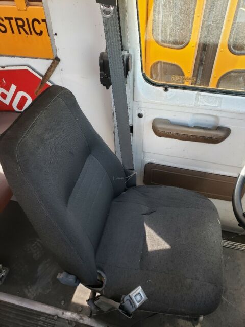 1989 Ford E-Series Van - photo 7