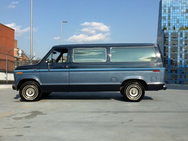 1989 Ford E-Series Van XLT - photo 6