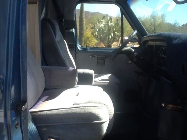 1989 Ford E-Series Van - photo 3