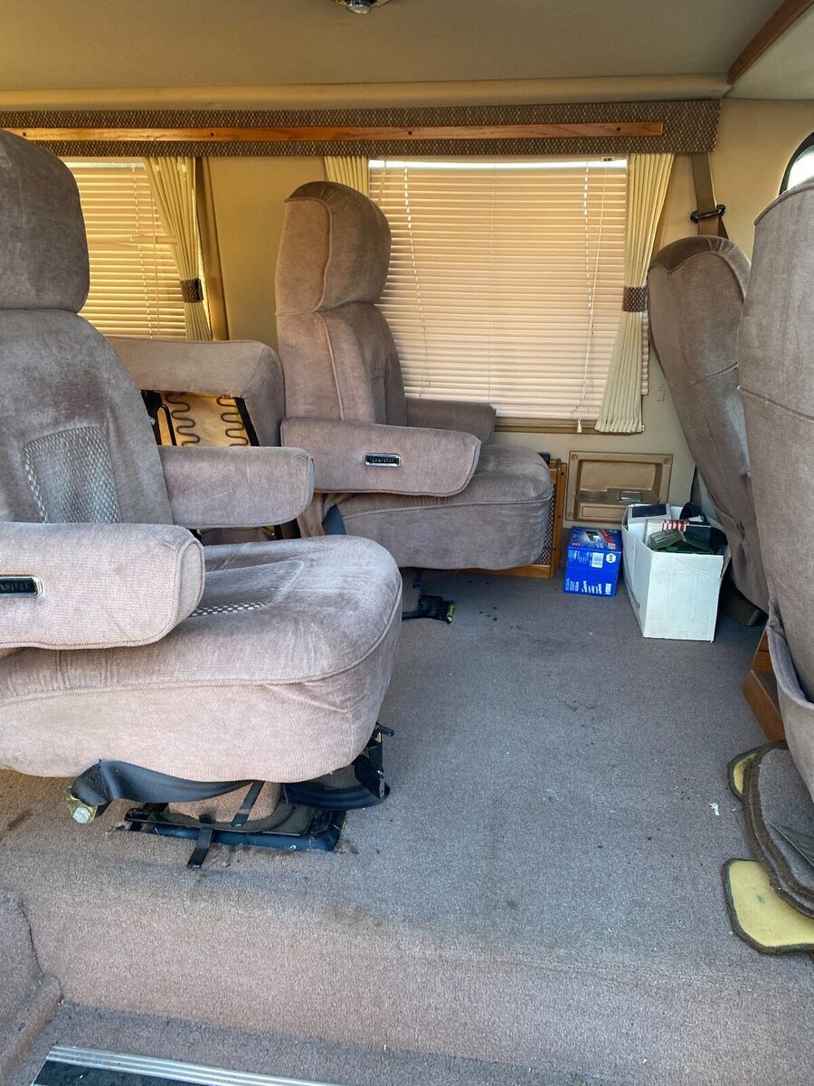 1989 Ford E-Series Van - photo 10
