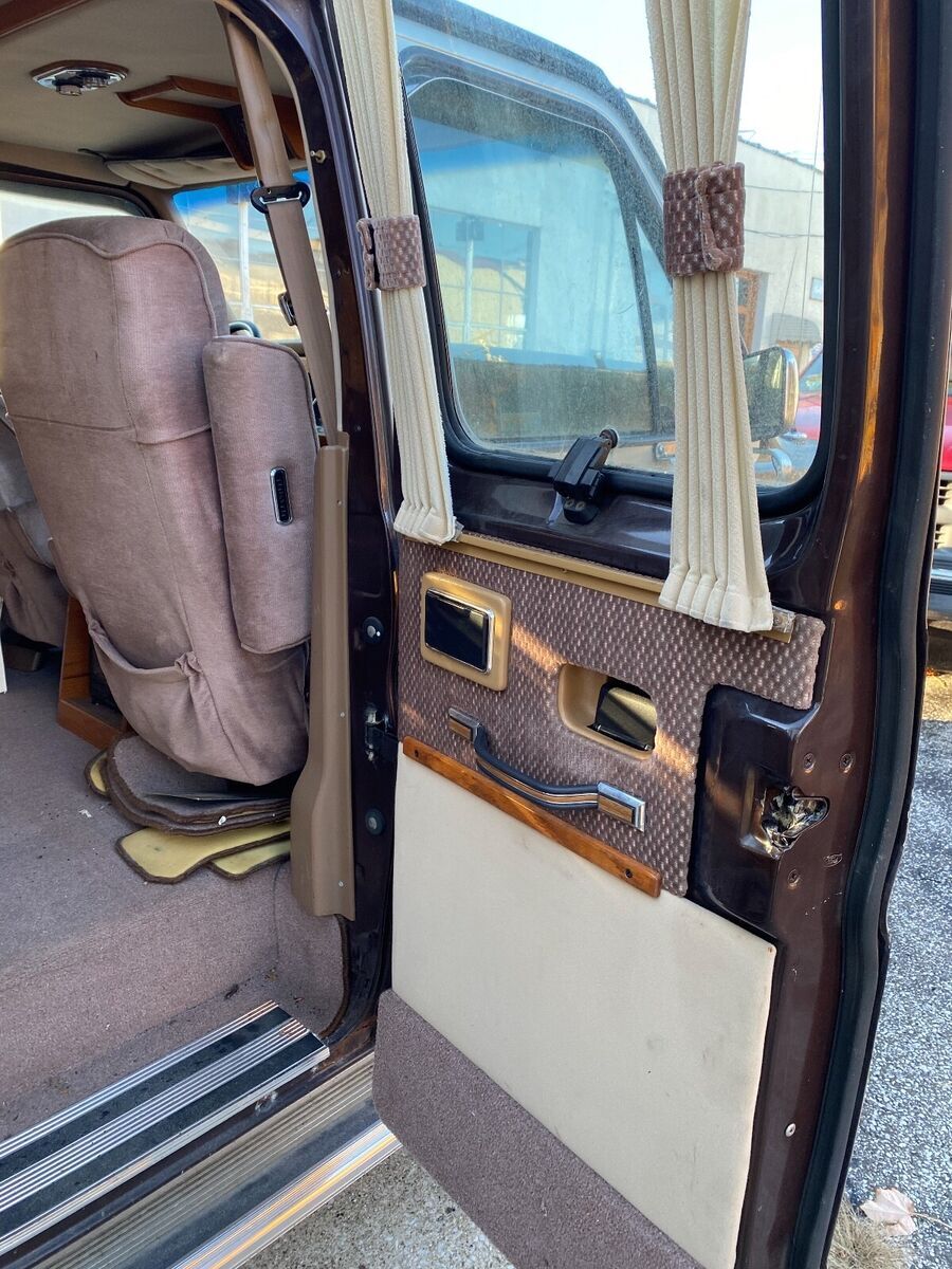 1989 Ford E-Series Van - photo 12