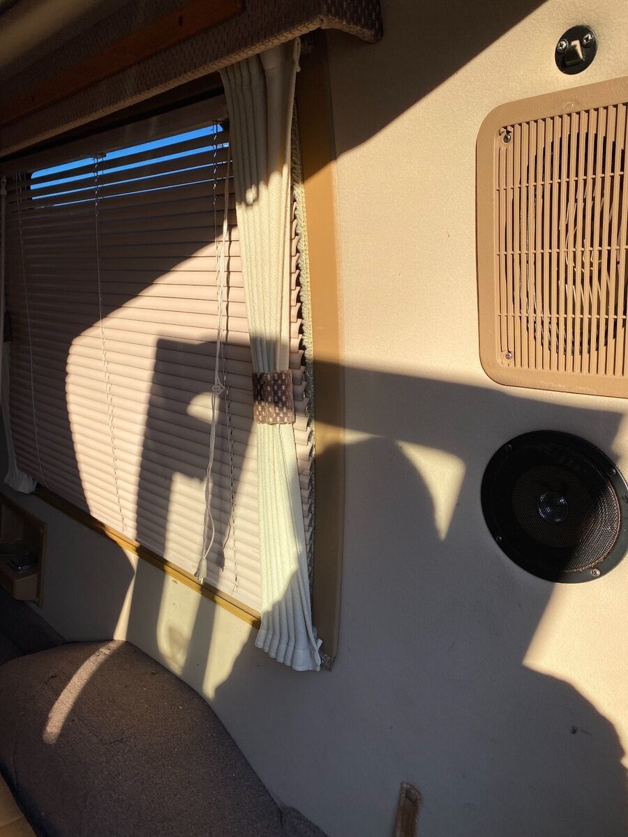 1989 Ford E-Series Van - photo 13