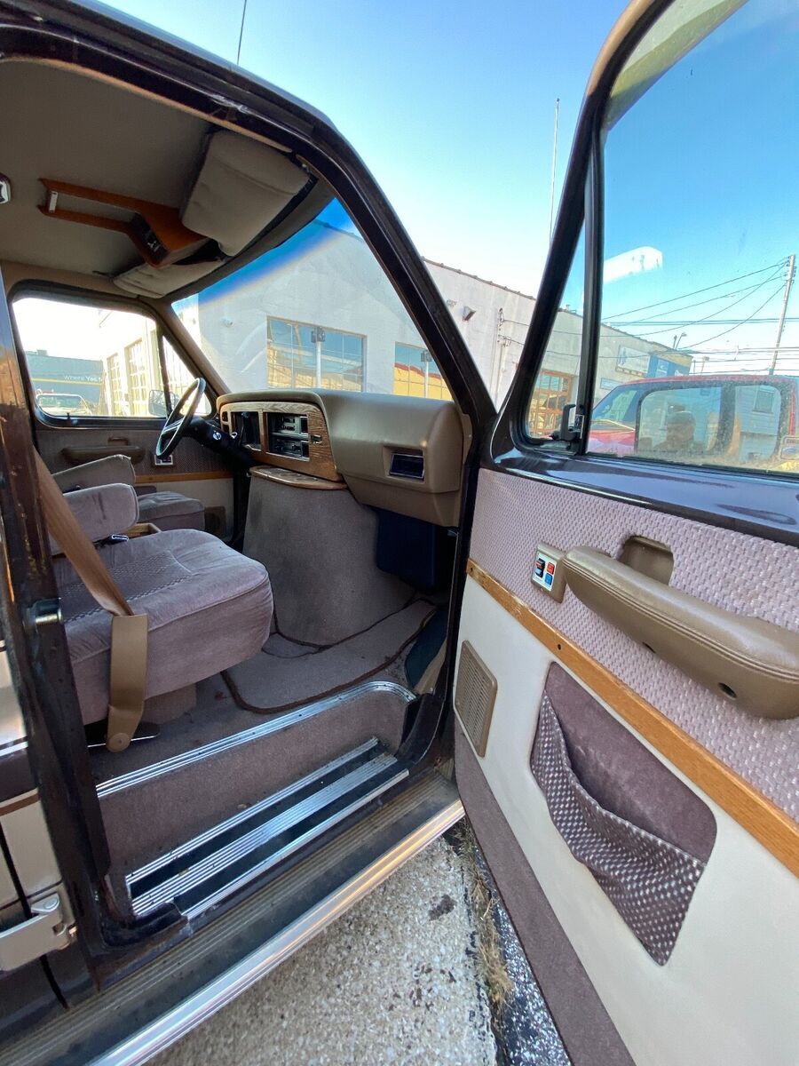 1989 Ford E-Series Van - photo 5