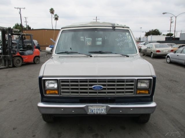 1989 Ford E-Series Van - photo 9