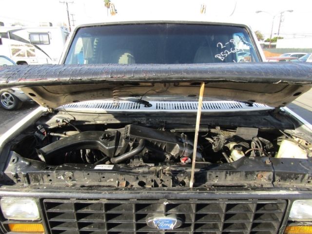1989 Ford E-Series Van - photo 4