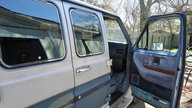 1989 Ford E-Series Van - photo 8