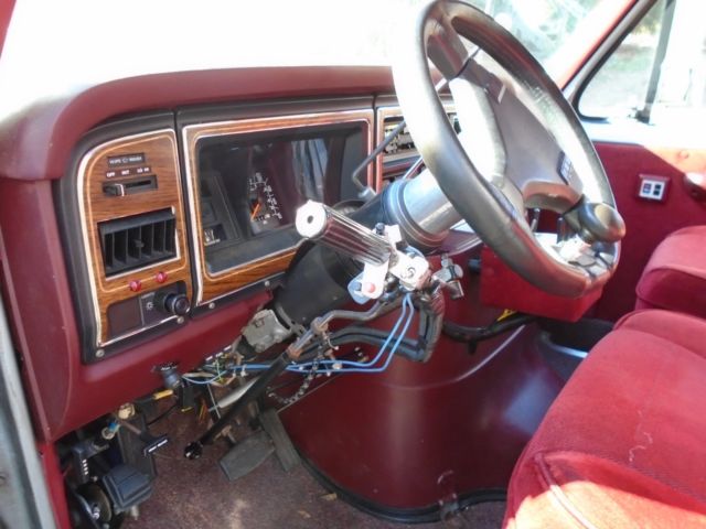 1989 Ford E-Series Van E150 - photo 11