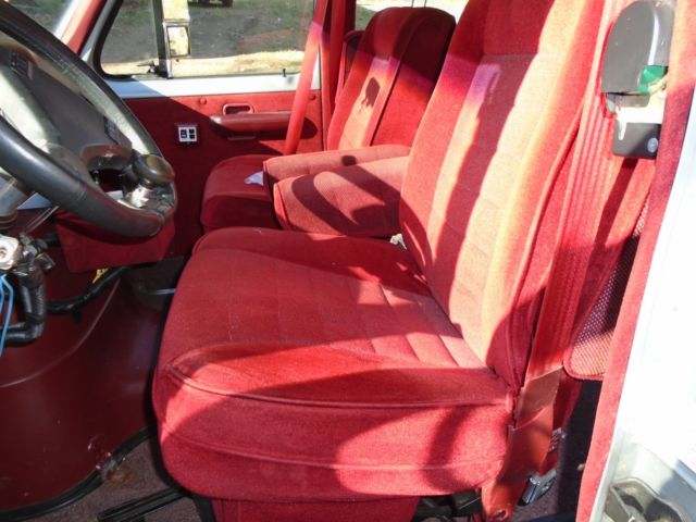 1989 Ford E-Series Van E150 - photo 12
