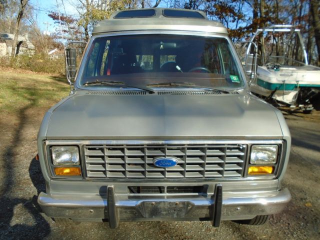 1989 Ford E-Series Van E150 - photo 3