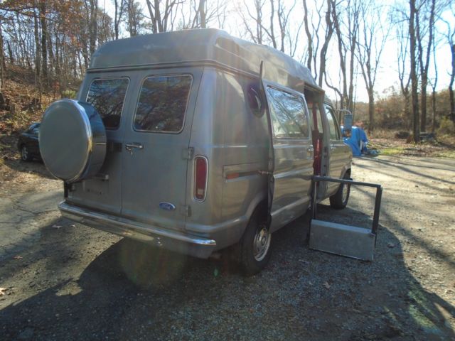1989 Ford E-Series Van E150 - photo 7