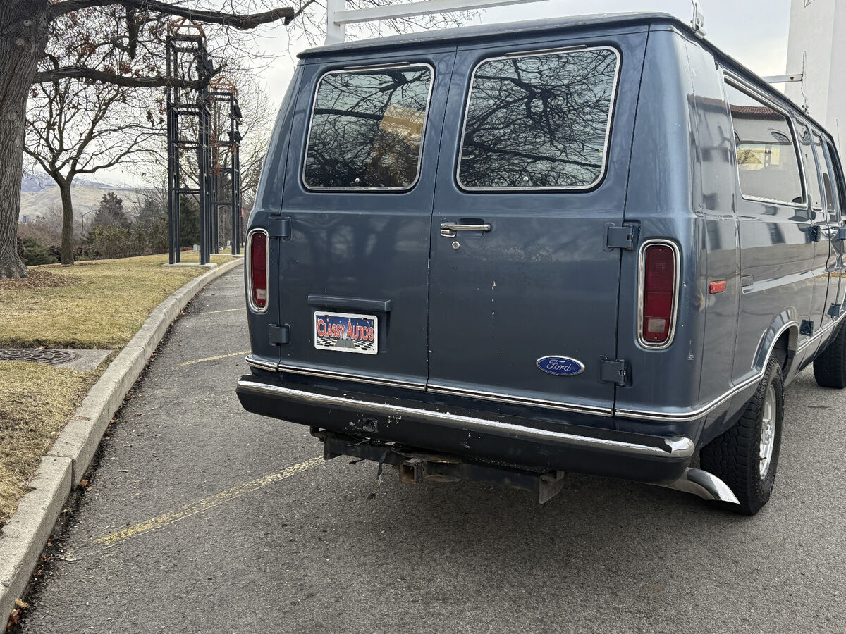 1989 Ford E-Series Van - photo 13