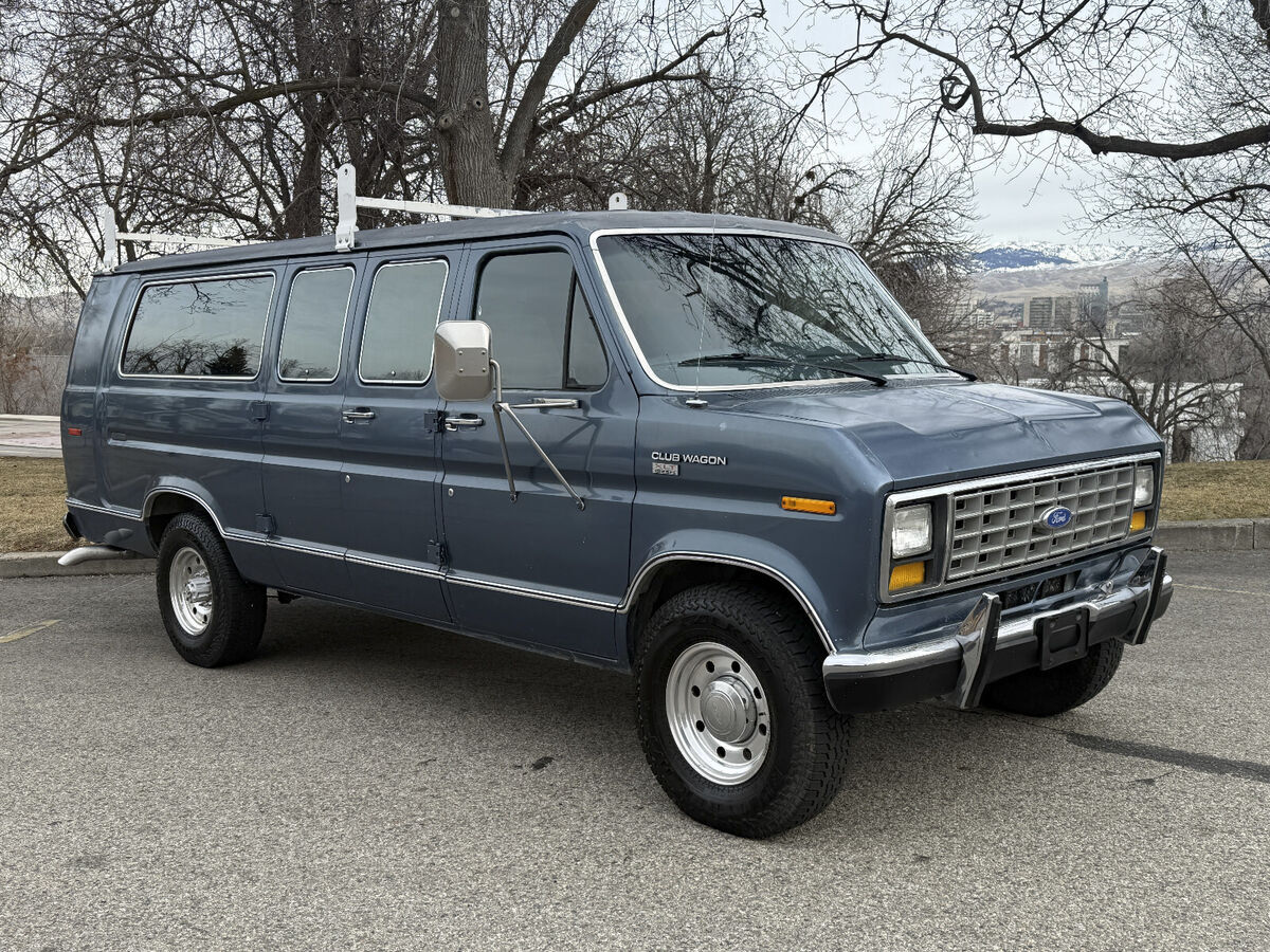 1989 Ford E-Series Van - photo 2