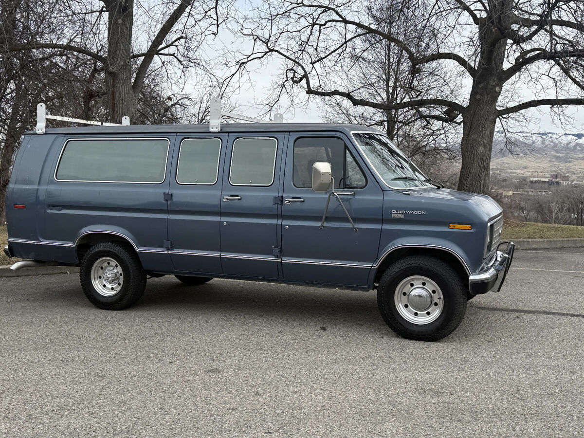 1989 Ford E-Series Van - photo 3