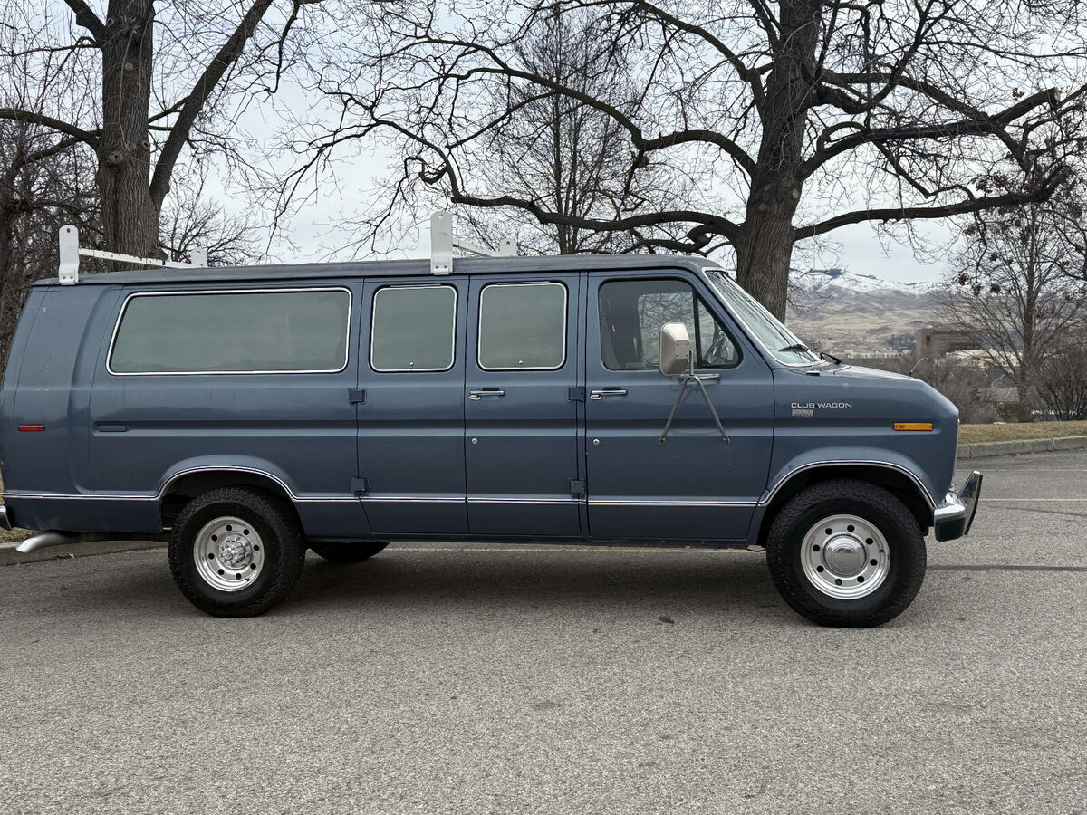 1989 Ford E-Series Van - photo 4