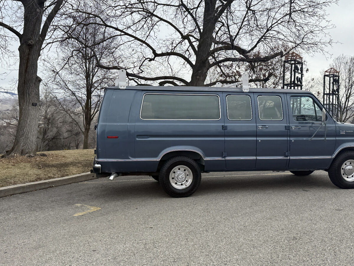 1989 Ford E-Series Van - photo 7