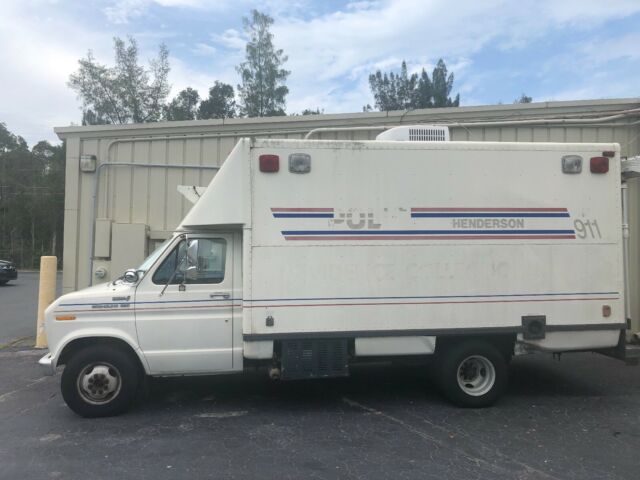 1989 Ford E350 Custom MOBILE OFFICE Command Center Research Vehicle RV Evidence 1989 Ford E-Series Van E350 Custom Mobile Command Center