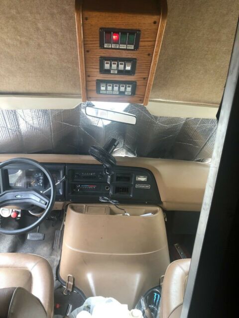 1989 Ford E-Series Van E350 Custom Mobile Command Center - photo 10