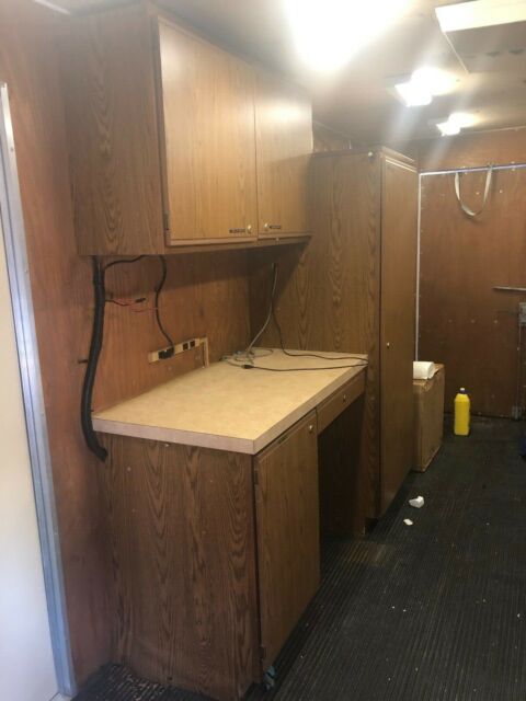 1989 Ford E-Series Van E350 Custom Mobile Command Center - photo 13