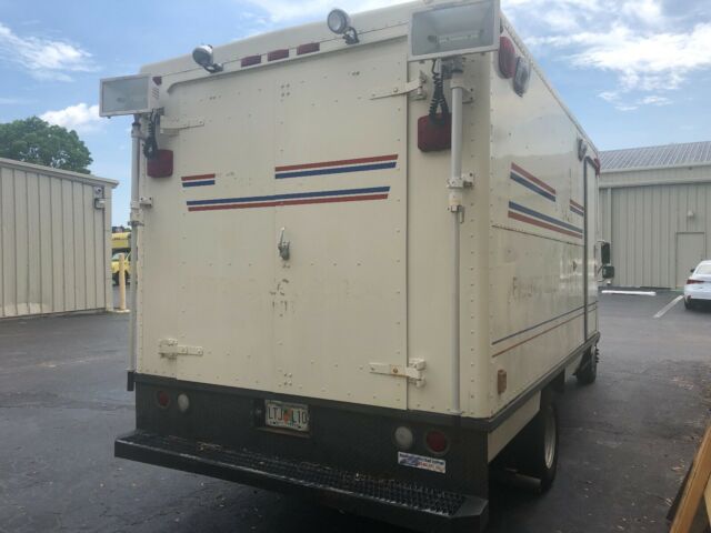 1989 Ford E-Series Van E350 Custom Mobile Command Center - photo 2